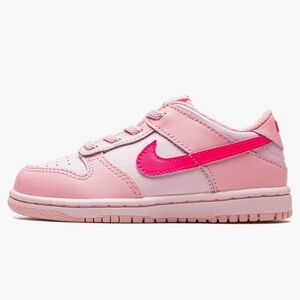 Girls pink Nike dunks